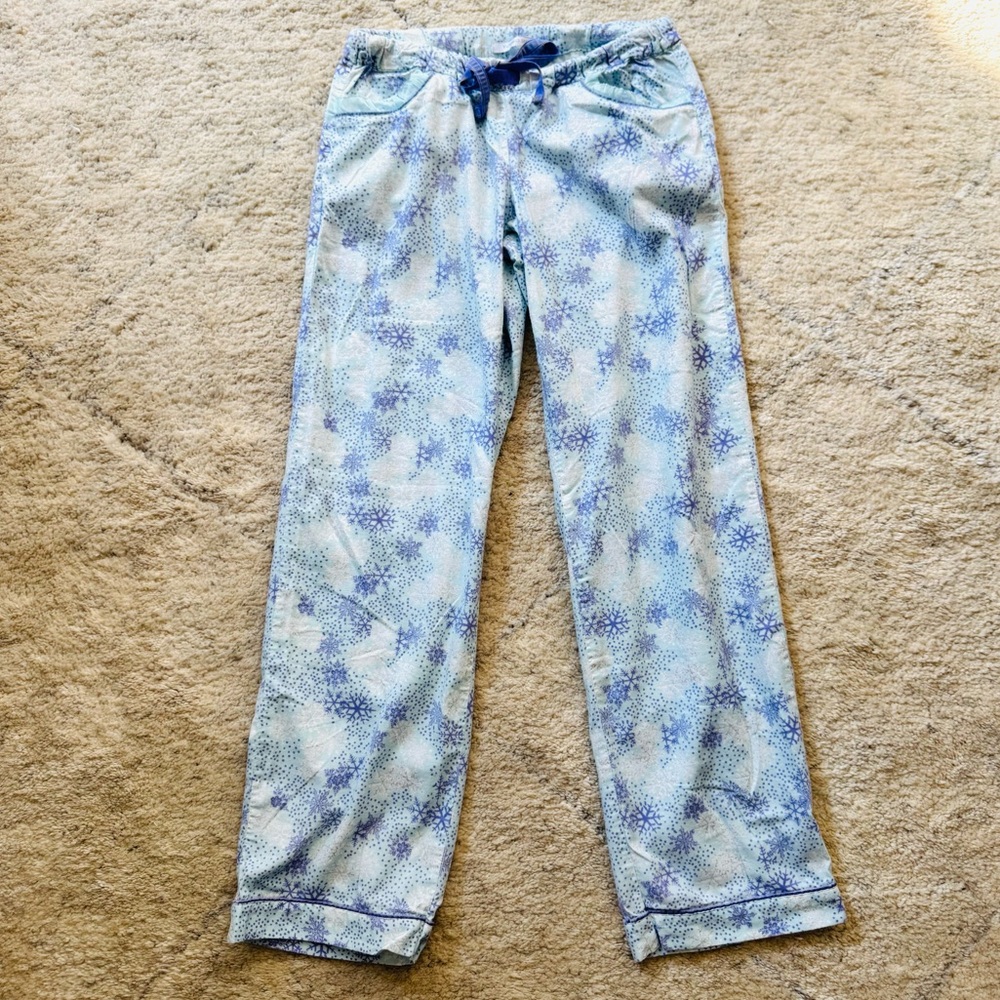 Victoria's Secret Blue/Purple Sparkly Snowflake Flannel Pajama Pants